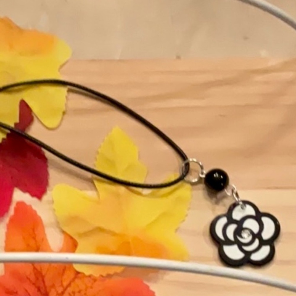 Black and White Acrylic Camellia Flower Earrings - Picture 2 of 2